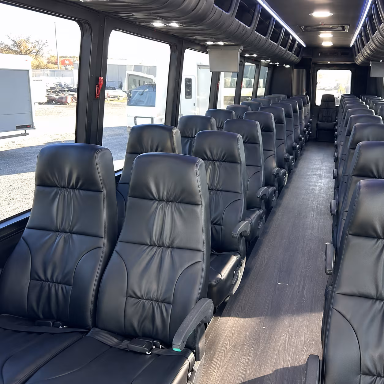 find the perfect transportation for your next airport transfer 4