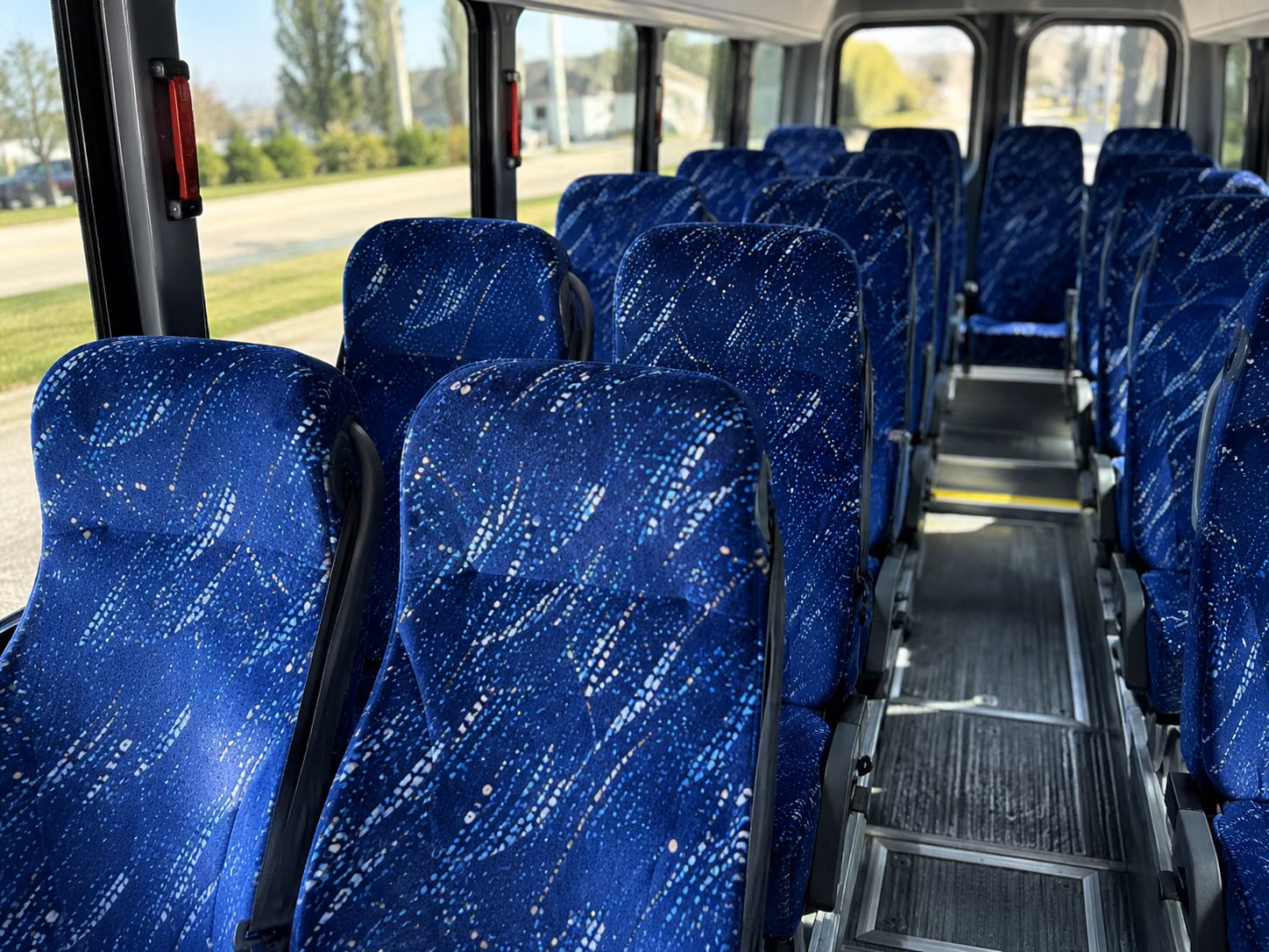 find the perfect transportation for your next airport transfer 5