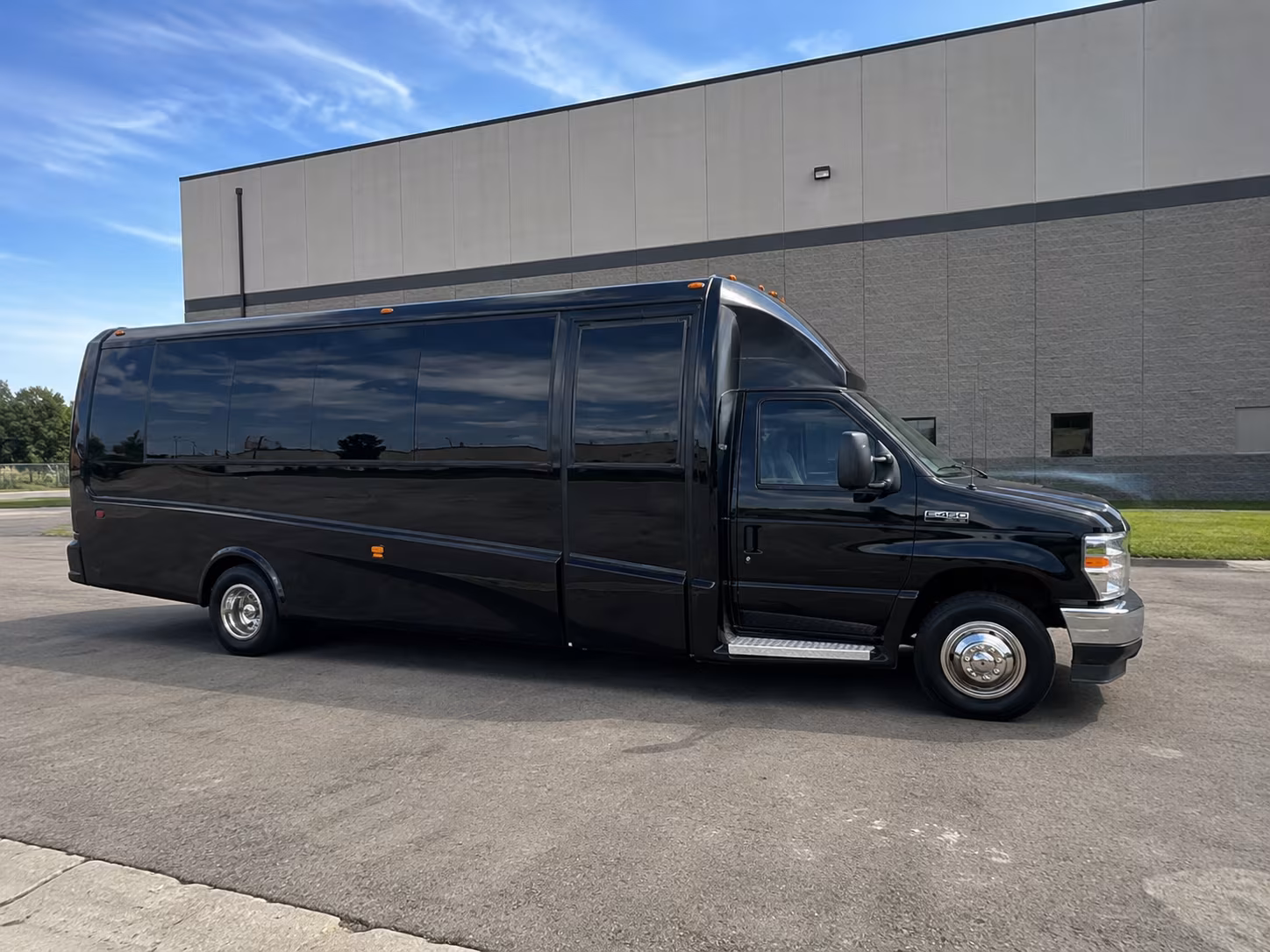 find the perfect transportation for your next wedding 1