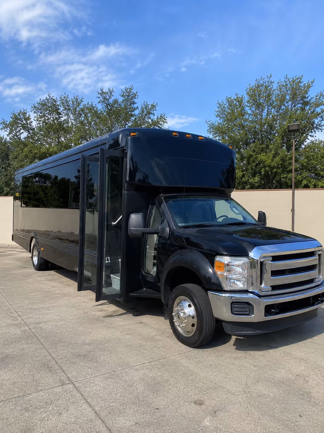 rapid city 20 passenger party bus