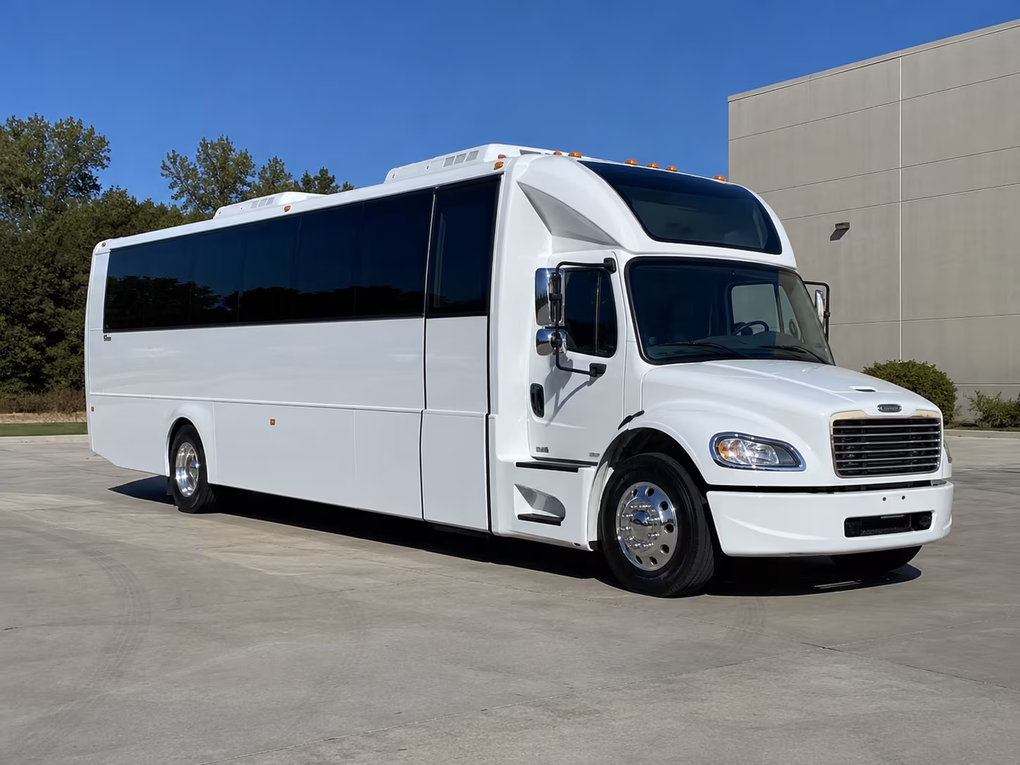 rapid city 28 passenger party bus